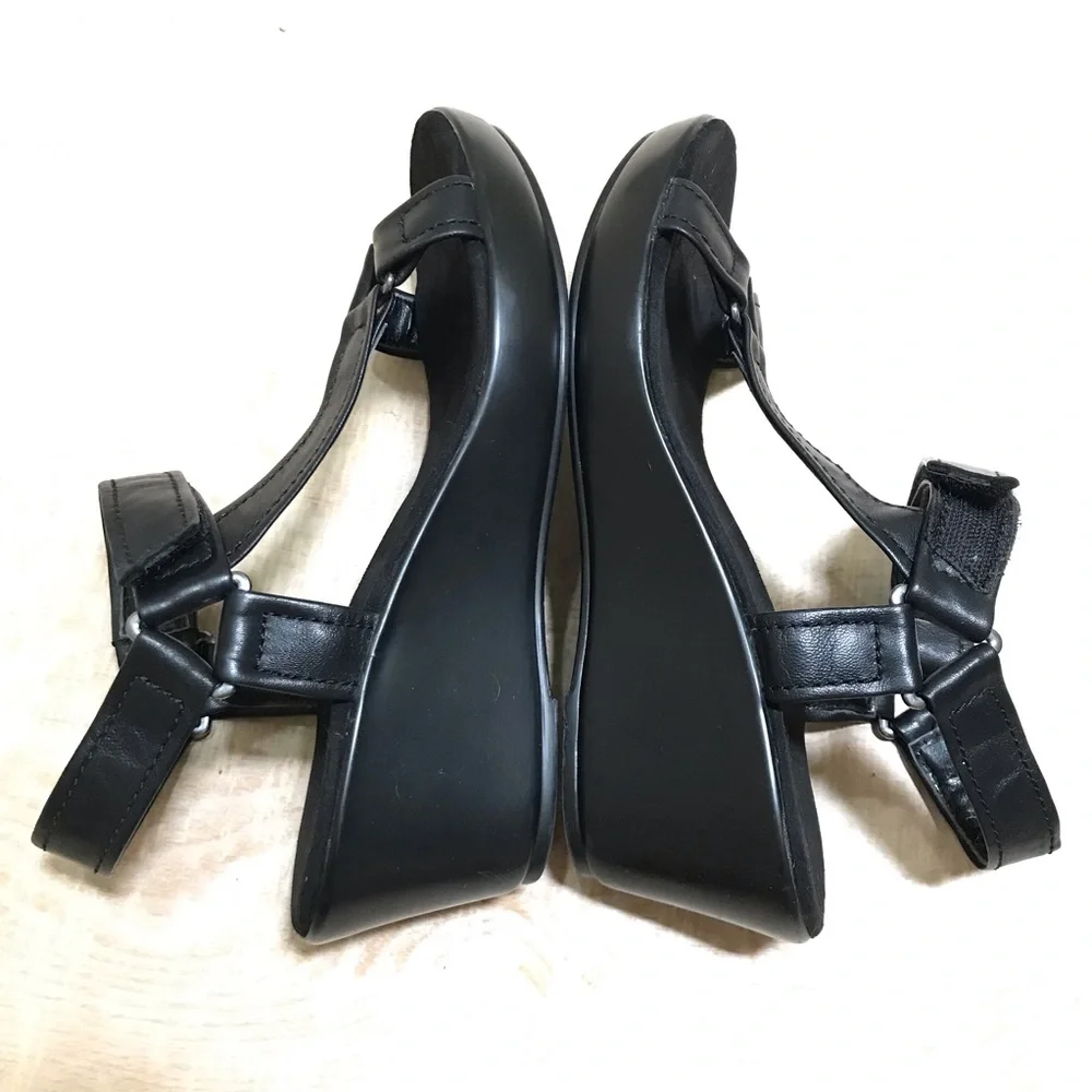 Nine West Marcio Wedges Leather Sandals Size 6.5